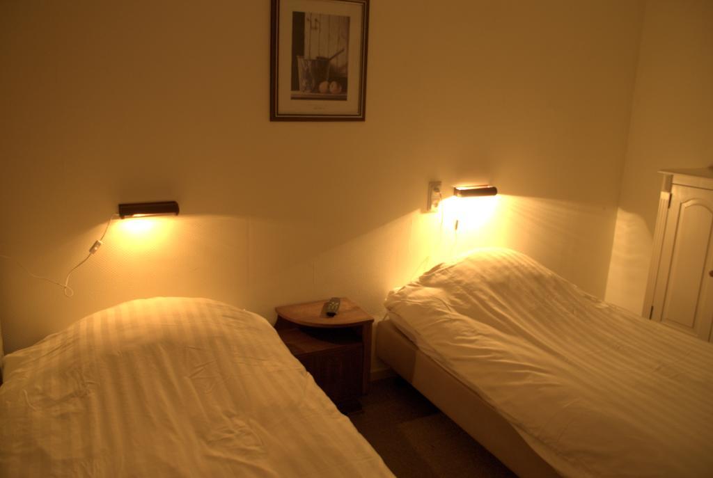 Hotel "De Steenen Man" Zurich Phòng bức ảnh